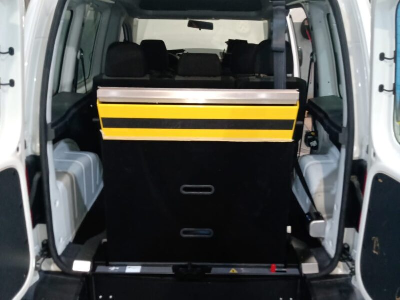 VW CADDY 2.0 TDI 102 CV ADAPTADA MINUSVÀLID