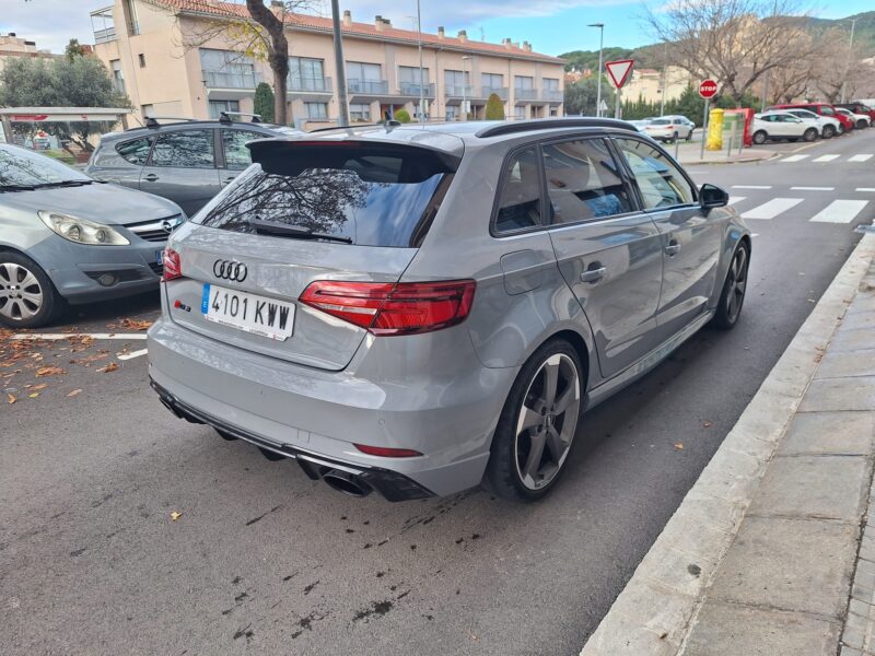 AUDI RS3