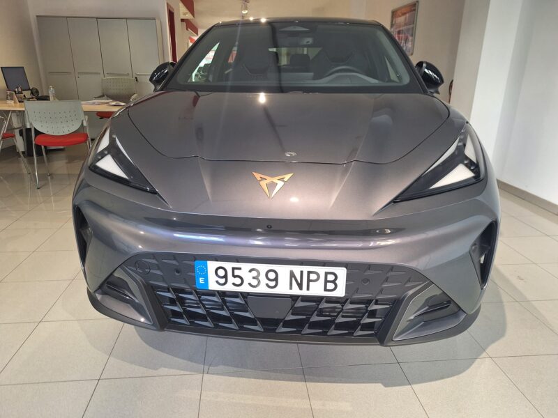 NOU CUPRA RAVAL